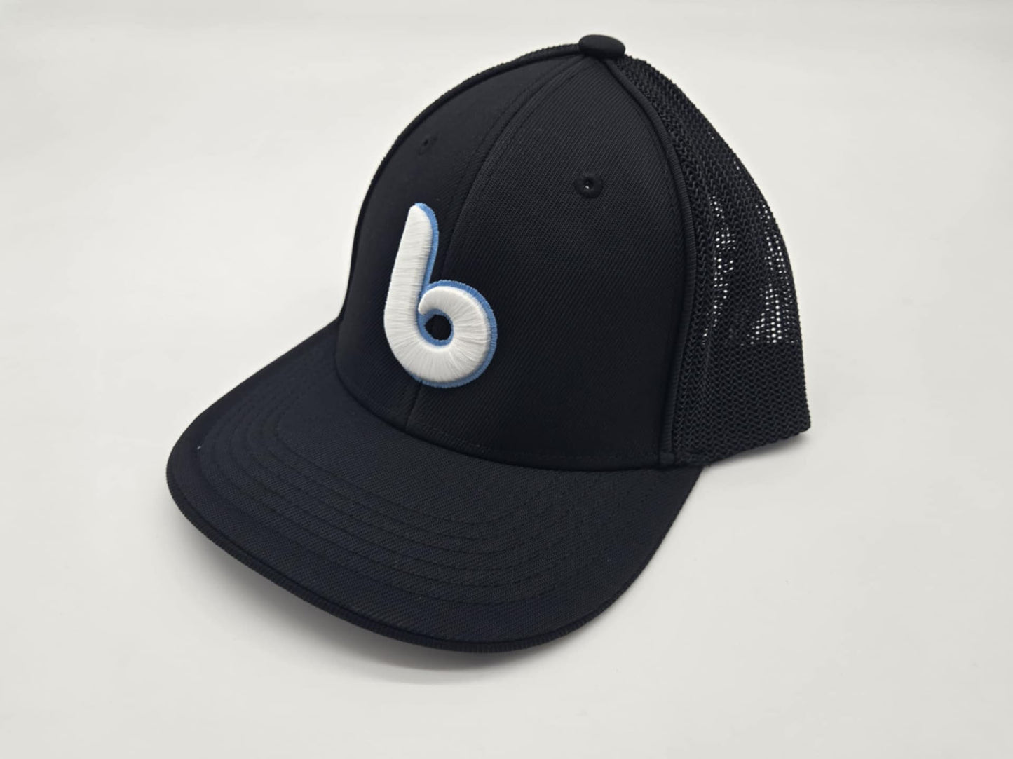 404m Black White w Lt Blue XS